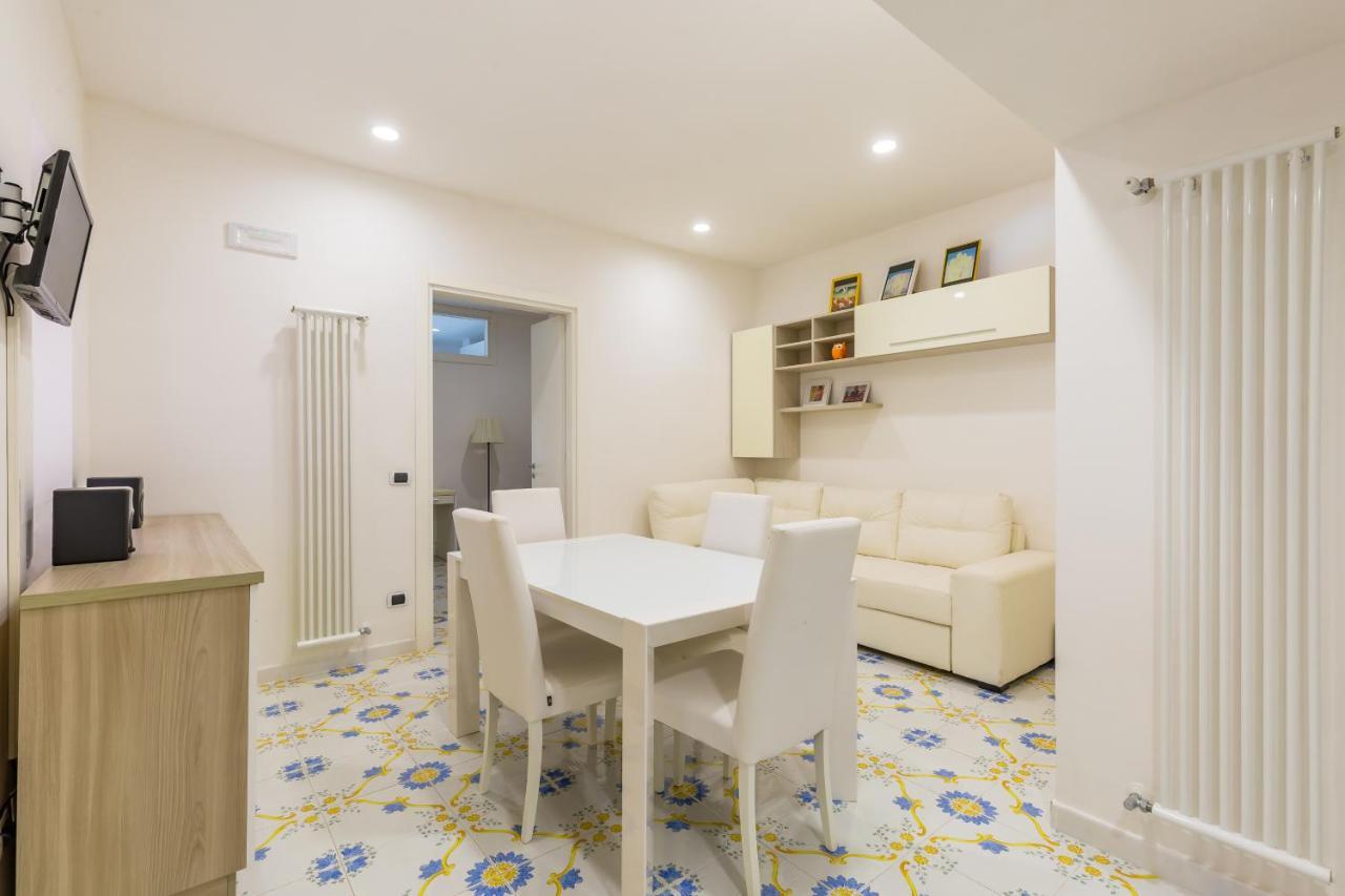 Apartament Jude'S Roof At Chiaia Neapol Zewnętrze zdjęcie